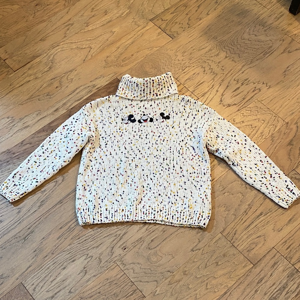 Disney Mickey Mouse Turtle Neck Sweater Size Medium